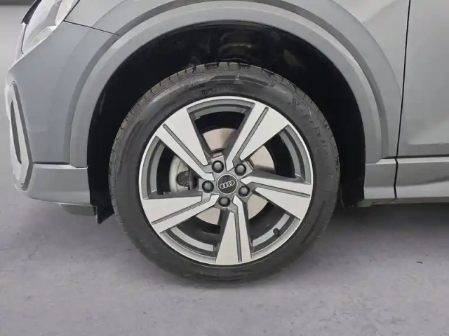 Audi Q2 35 tdi 150 s tronic 7 — photo 26