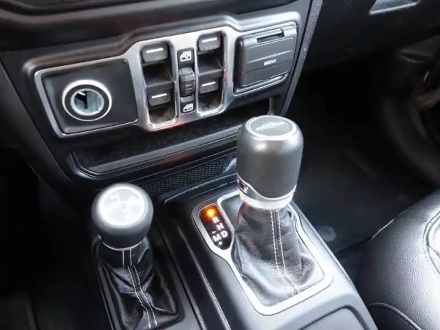 Jeep Gladiator 3.0 v6 multijet 264 ch 4x4 bva8 — photo 34
