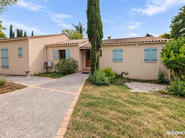 Maison 220 m² - Vue dégagée, piscine et espace indépendant à 20 min de Montpellier