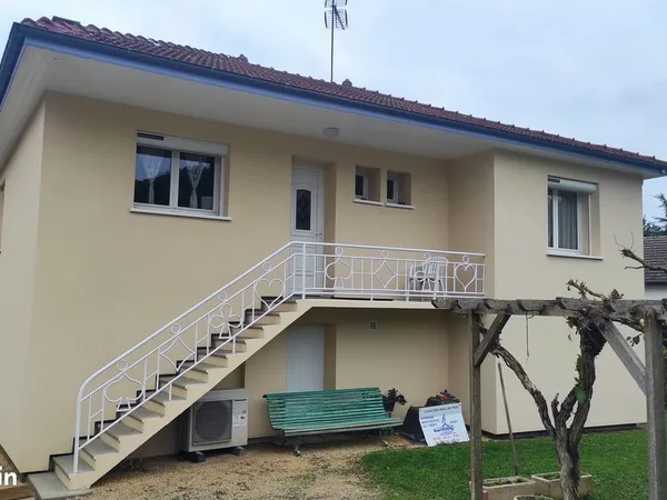 Maison individuelle sur deux niveaux