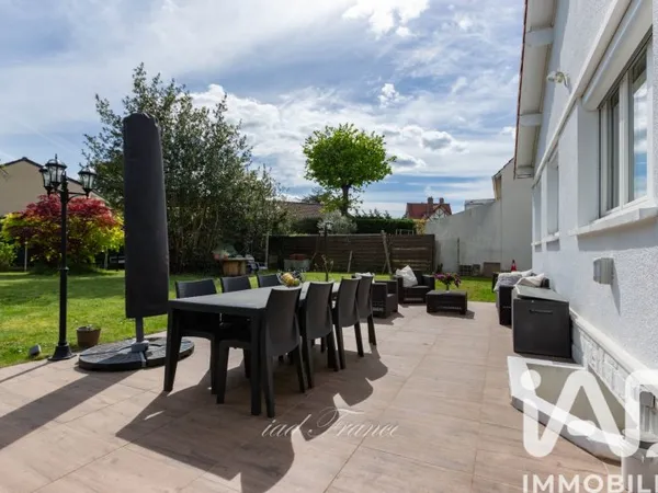 Maison 8 pièces 161 m²