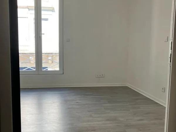 A loué t2 état neuf