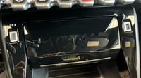 Peugeot 2008 1.2 PureTech 130ch S&S GT EAT8 — photo 30