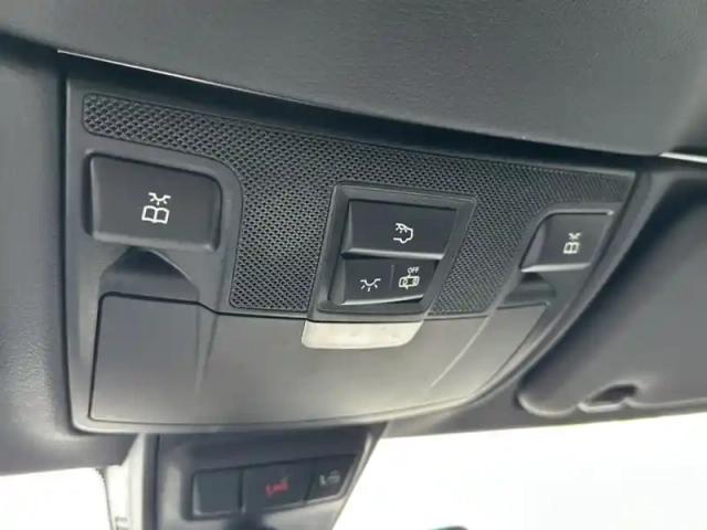 Mercedes Cla e 200 cabriolet executive — photo 48