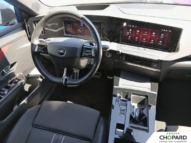 Opel Astra hybrid 180 ch bva8 — photo 2