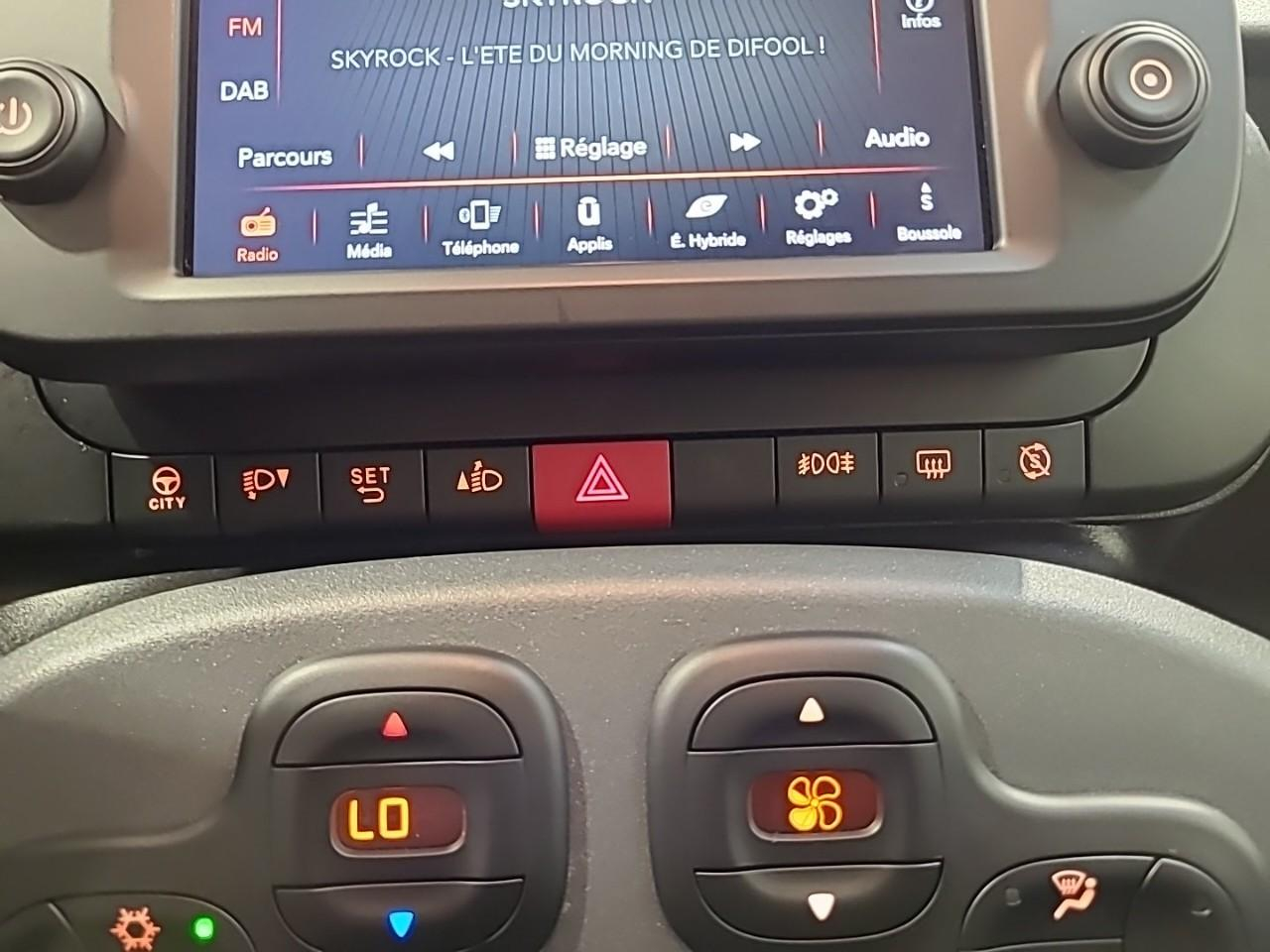 Fiat Panda 1.0 70 ch hybrid bsg s/s cross — photo 22