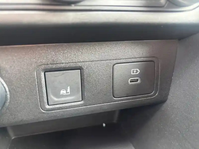 Dacia Jogger 1.0 tce 110ch extreme 7 places -24 — photo 22