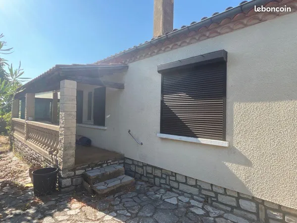Cherche colocatrice / maison avec ma grand mère