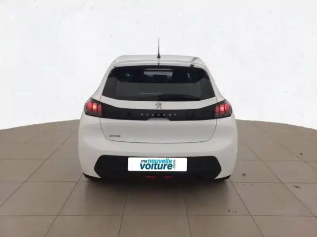 Peugeot 208 puretech 100 s&amp;s bvm6 — photo 5