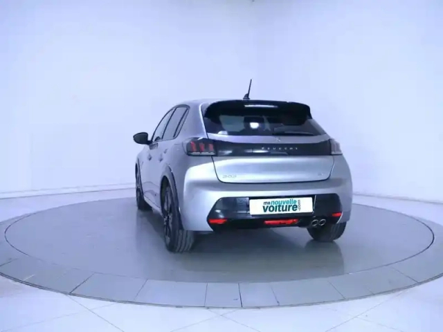 Peugeot 208 puretech 130 s&amp;s eat8 — photo 7