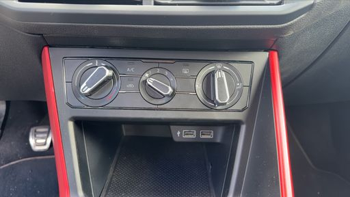 Volkswagen Polo 1.0 MPI 65 - Connect – 2019 – 112186 km – Essence – Boîte Manuelle — photo 15