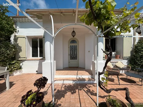 Maison de charme des années 30 - 4P - 130 m² - Jardin - Plein sud - 3 chambres - Le Cannet - Bas de 