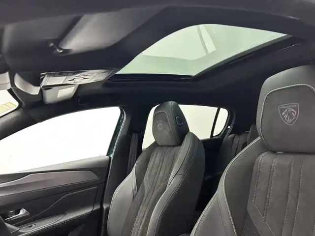 Peugeot 308 electrique 55 kwh 156ch — photo 18