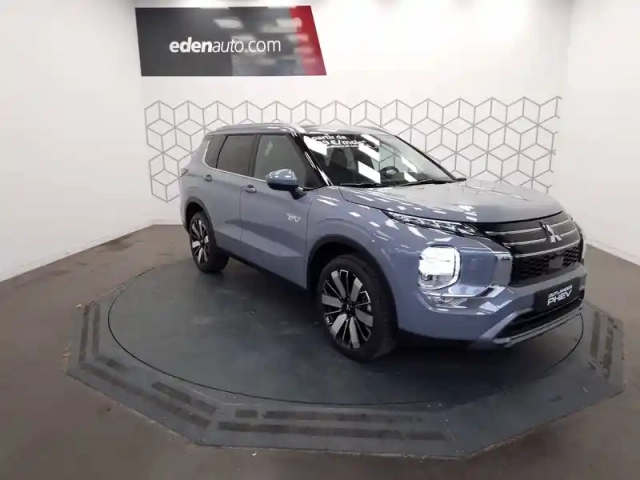 Mitsubishi Outlander 2.4 mivec phev 306 4wd — photo 32