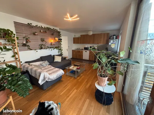 Chambre à louer dans un chaleureux appartement de 2 personnes