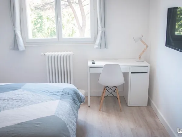 Chambre en Colocation meublé - Proche Centre Ville -Tram / Tout Inclus