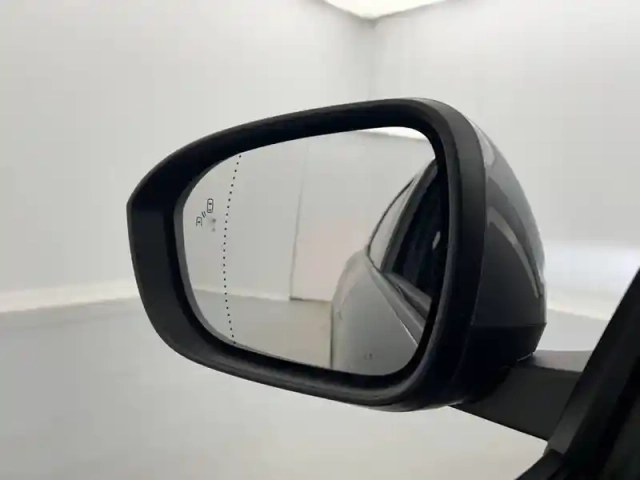 Renault Megane e-tech ev60 220 ch super charge — photo 31