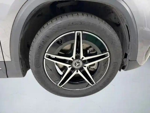 Mercedes Eqa 250+ amg line — photo 29