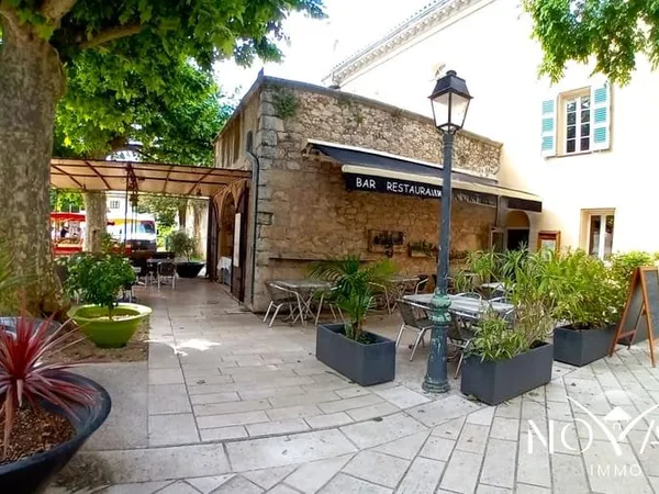 Fonds de commerce 150 m²
