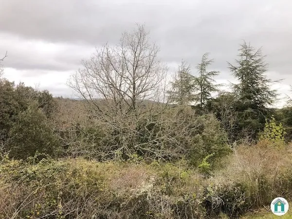 Terrain 3108 m²