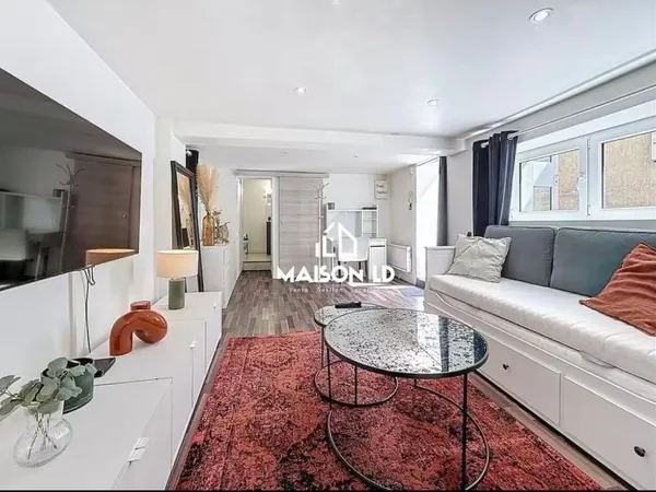 Studio 70 m²