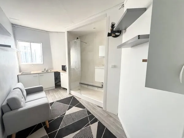 Studio 1 pièce 10 m²