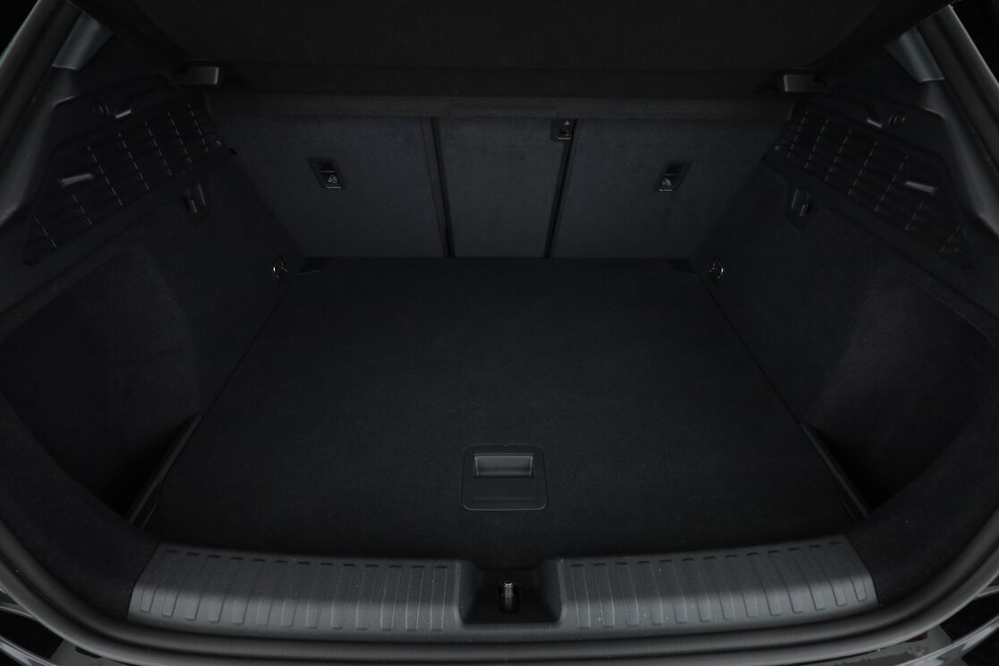 Audi A3 Sportback 35 TFSI mHEV Design Luxe S Tronic 7 — photo 16