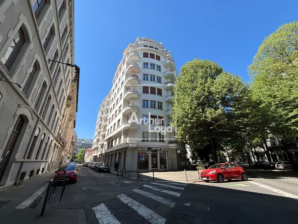 Bureaux 144 m²