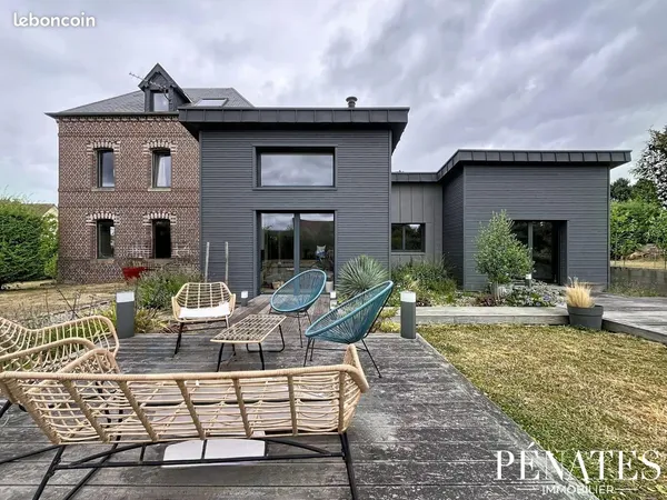 Maison 7 pièces 200 m²