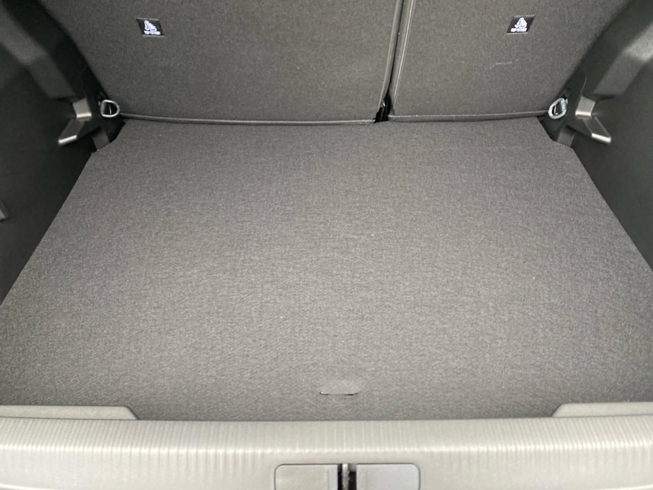 Peugeot 2008 1.2 hybrid 145ch style e-dcs6 — photo 6