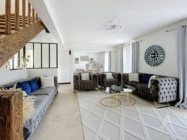 Maison 6 pièces 130 m²