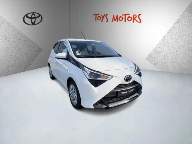 Toyota Aygo 1.0 vvt-i x-play — photo 3