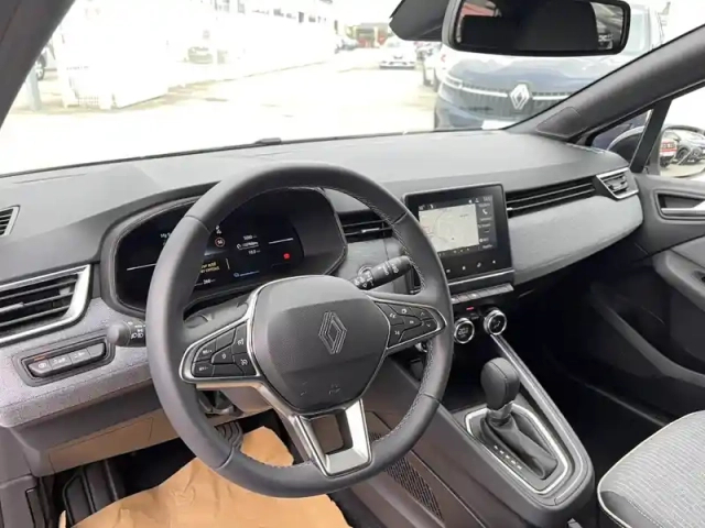 Renault Clio e-tech full hybrid 145 ch gsr2 — photo 10
