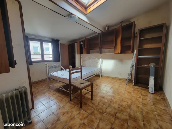Studio rue au Maire