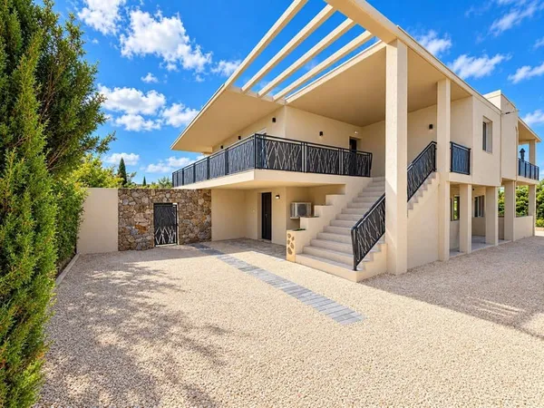 Duplex 4 pièces 140 m²