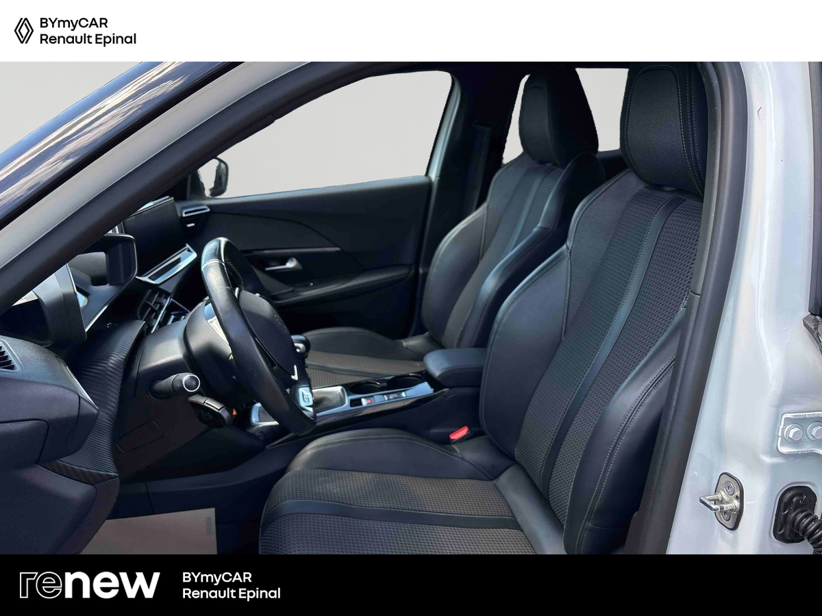 Peugeot 2008 PureTech 130 S&amp;S — photo 11