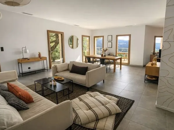 Villa 5 pièces 178 m²