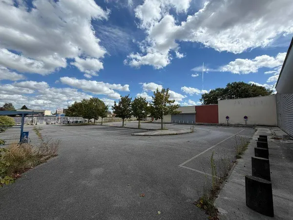 Local commercial 1480 m²