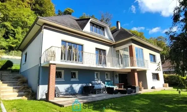 Propriété de caractère de 280 m²  5 chambres  vue panoramique  sans vis-à-vis
