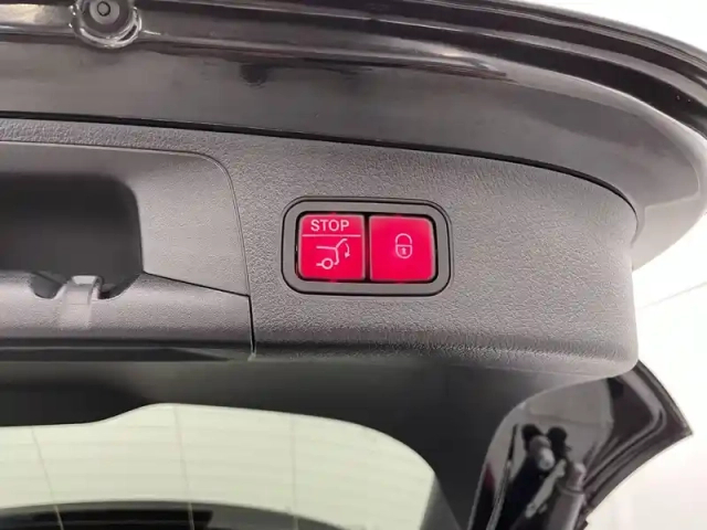 Mercedes Eqa 250 — photo 32