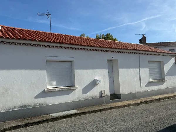 BEAUVOIR SUR MER