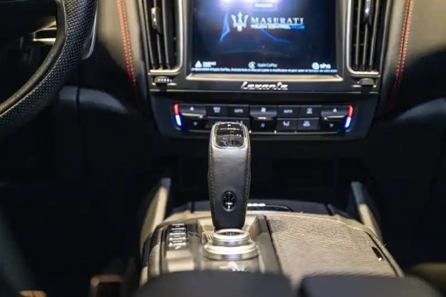 Maserati Levante 3.0 v6 bi-turbo 350 q4 — photo 22