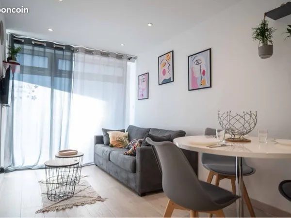 À vendre : 2 studios de 24 m² et 26 m² - 115 000 chacun ou 199 000 les deux