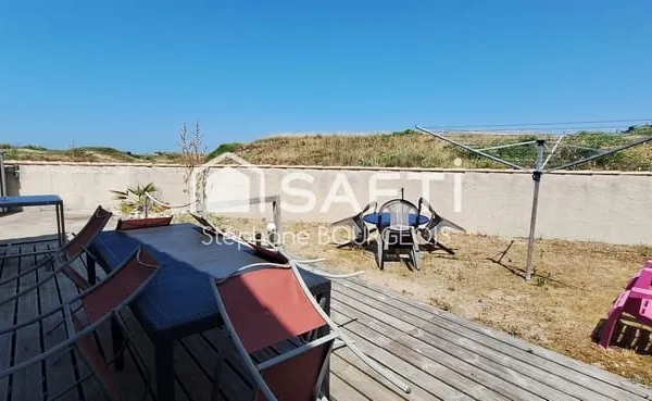 Maison de vacances sur la plage avec extérieure terrasse
