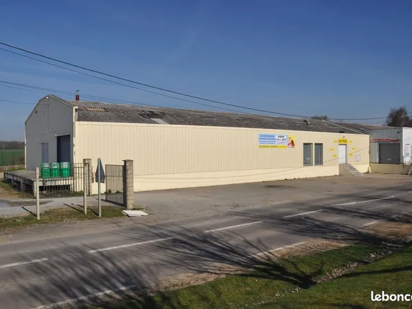 Local de 270 m2 à louer