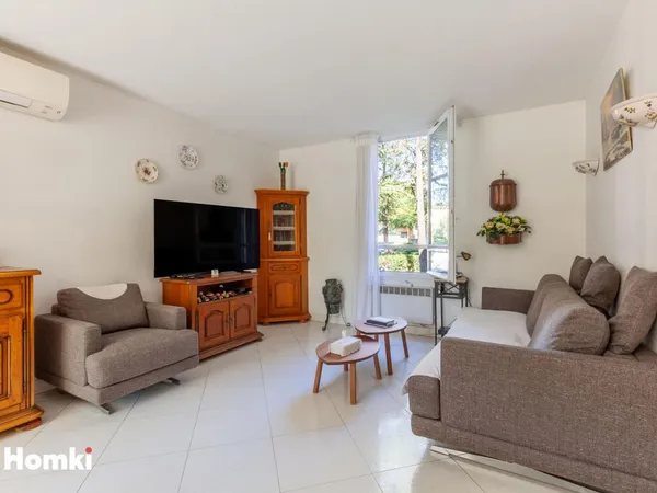 Vends t3 - 76 m² - Plan-de-Cuques 13380