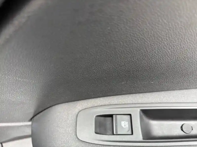 Renault Captur blue dci 95 — photo 23