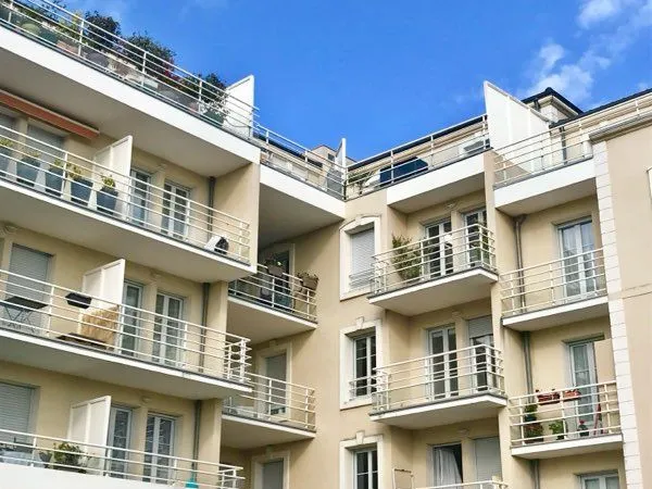 Appartement T2 parking balcon vue sur jardin- Préfecture- Parc Gamenson