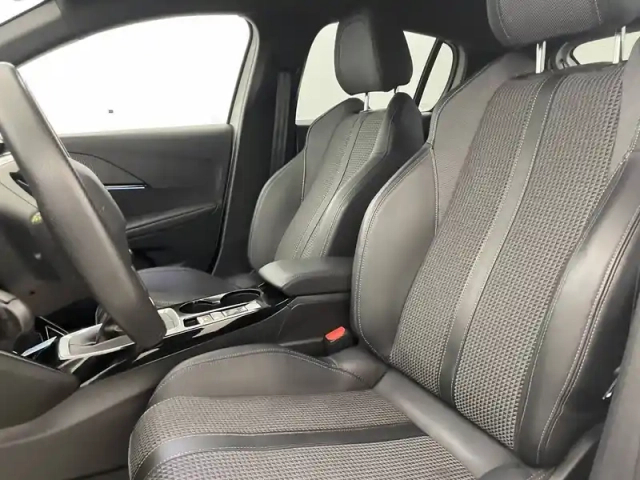 Peugeot 208 puretech 100 s&amp;s bvm6 — photo 22
