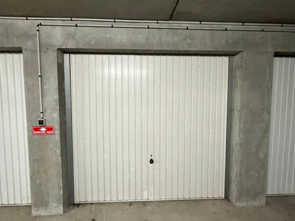 Parking 13 m²